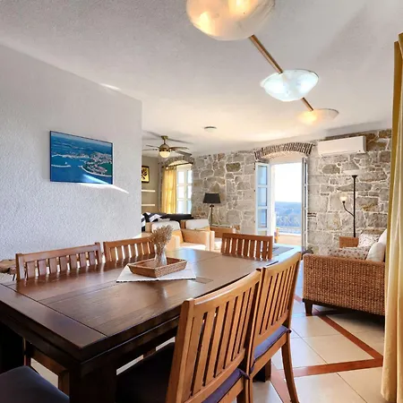 Vista By Interhome Daire Vrsar